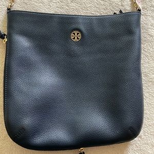 Navy Blue Tory Burch purse. Purse was used sparingly. Comes with dust bag.
